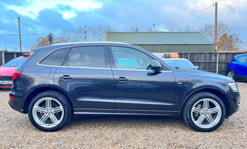 AUDI Q5 2.0 TDI S line Plus quattro 2013