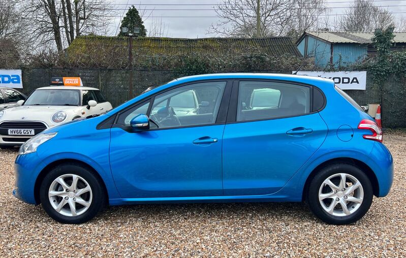 PEUGEOT 208 1.0 VTi Active  * IDEAL FIRST CAR * 2013
