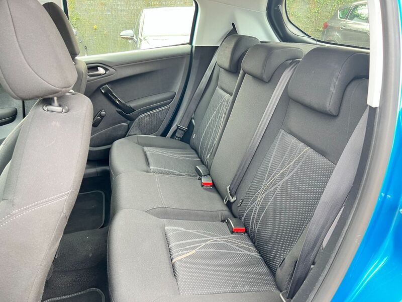 PEUGEOT 208 1.0 VTi Active  * IDEAL FIRST CAR * 2013