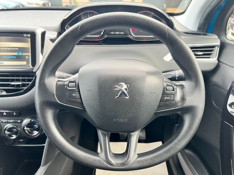 PEUGEOT 208 1.0 VTi Active  * IDEAL FIRST CAR * 2013