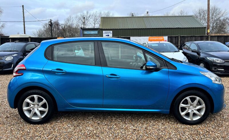 PEUGEOT 208 1.0 VTi Active  * IDEAL FIRST CAR * 2013