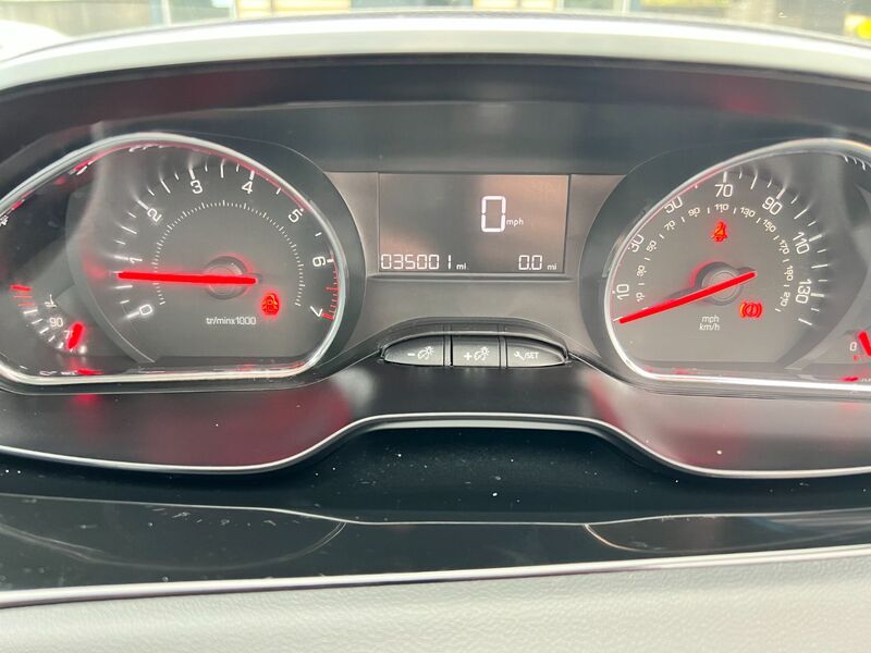 PEUGEOT 208 1.0 VTi Active  * IDEAL FIRST CAR * 2013