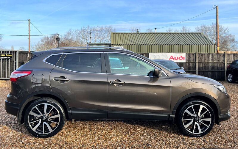 NISSAN QASHQAI 1.6 DIG-T Tekna * NOW SOLD * 2014