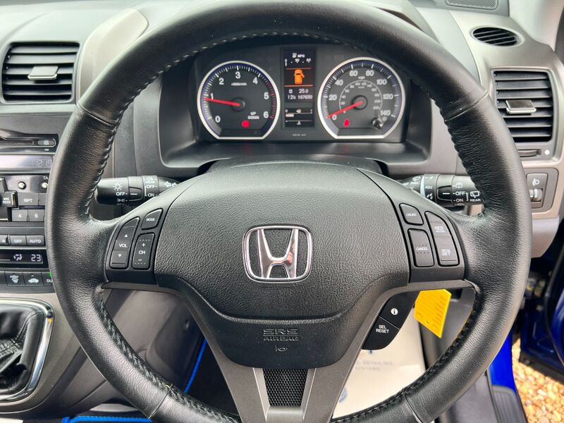 HONDA CR-V 2.2 i-DTEC ES  * NOW SOLD 2011