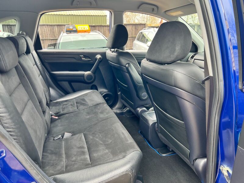 HONDA CR-V 2.2 i-DTEC ES  * NOW SOLD 2011