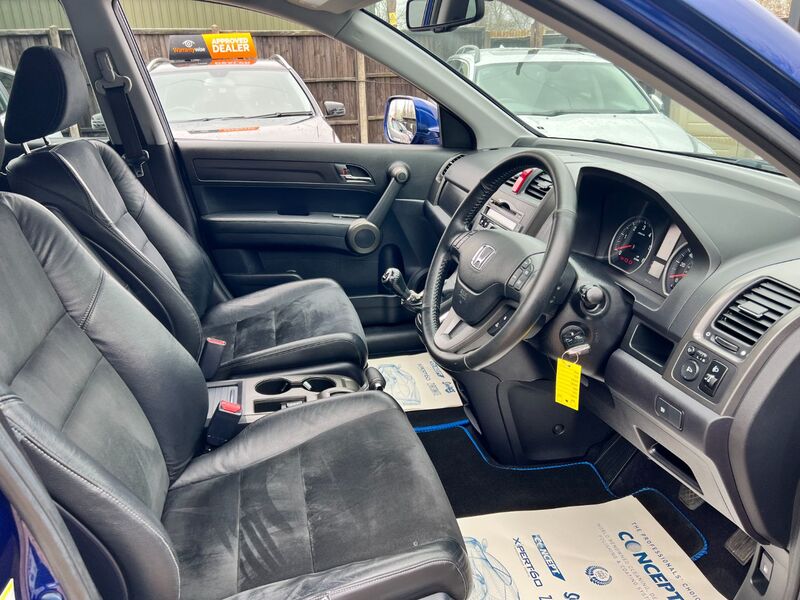 HONDA CR-V 2.2 i-DTEC ES  * NOW SOLD 2011