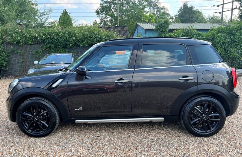 MINI COUNTRYMAN 1.6 Cooper Auto  * NOW SOLD * 2014