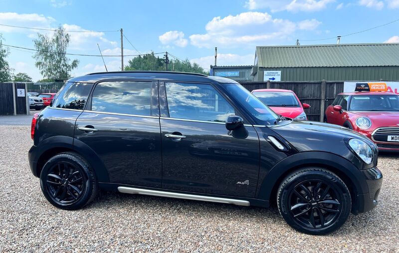 MINI COUNTRYMAN 1.6 Cooper Auto  * NOW SOLD * 2014