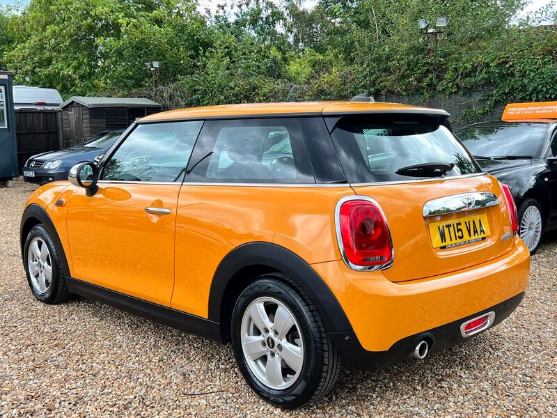 MINI HATCH COOPER 1.5  * LOW MILES + HIGH SPEC * 2015