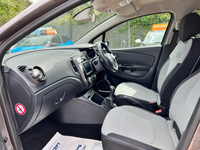RENAULT CAPTUR 1.5 DCI Energy  * LOW MILES * 2014